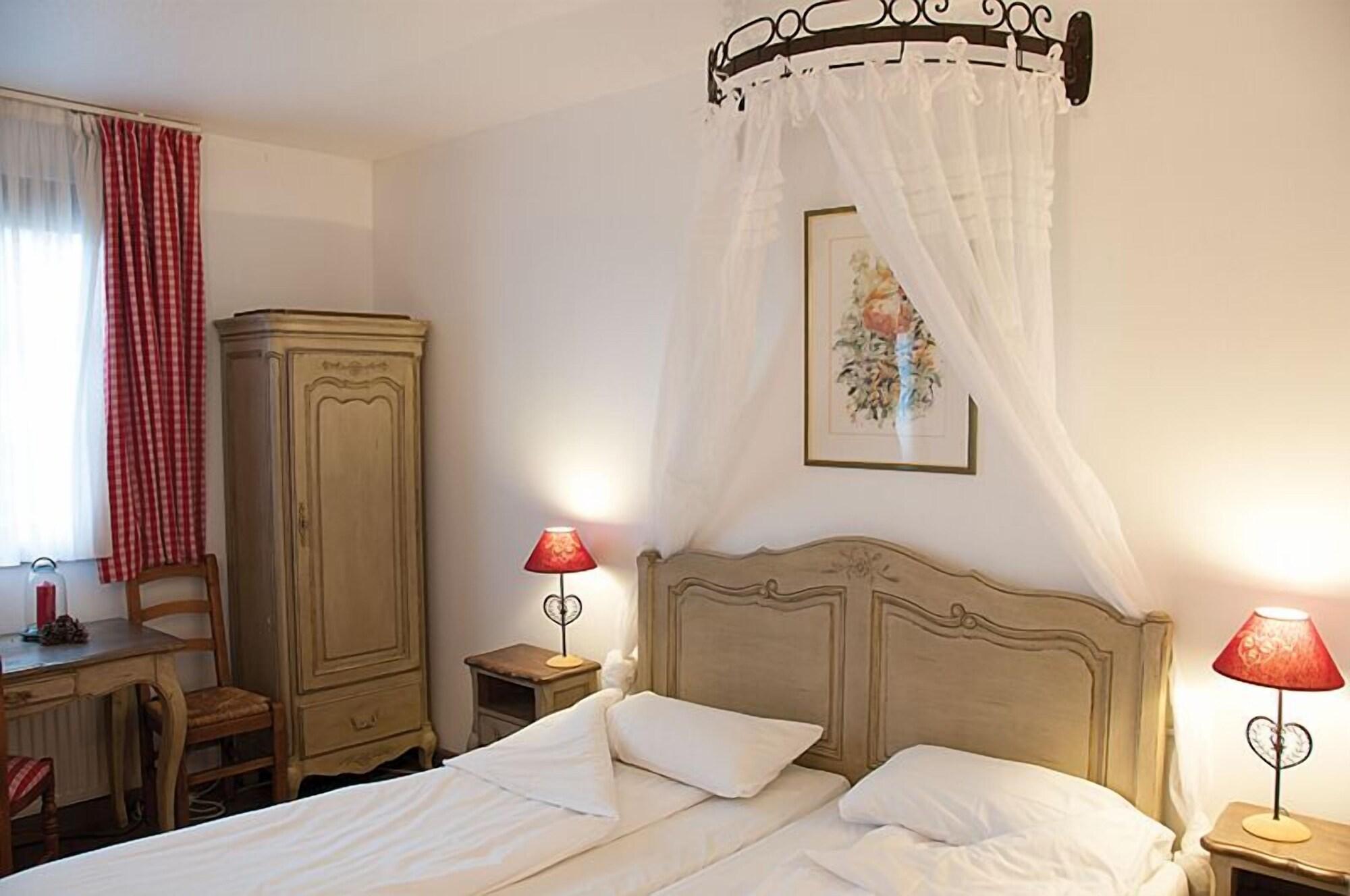 The Originals Boutique, Hotel La Ferme Du Pape, Eguisheim Exteriér fotografie