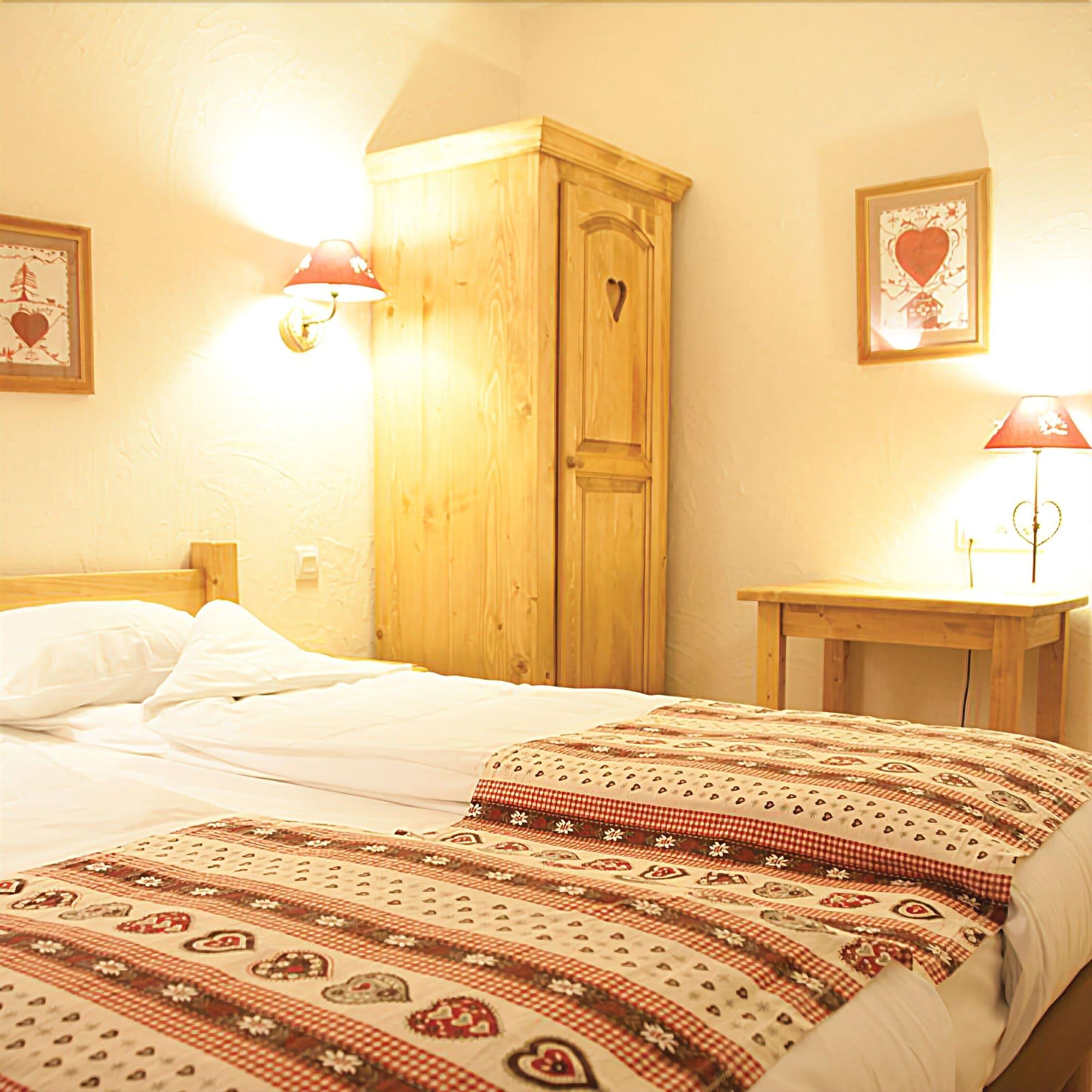 The Originals Boutique, Hotel La Ferme Du Pape, Eguisheim Exteriér fotografie