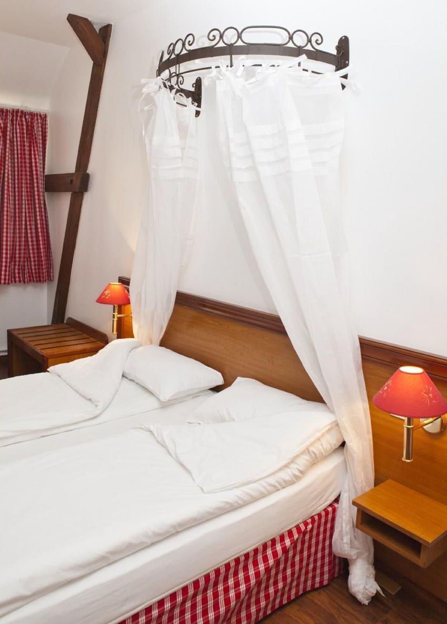The Originals Boutique, Hotel La Ferme Du Pape, Eguisheim Exteriér fotografie